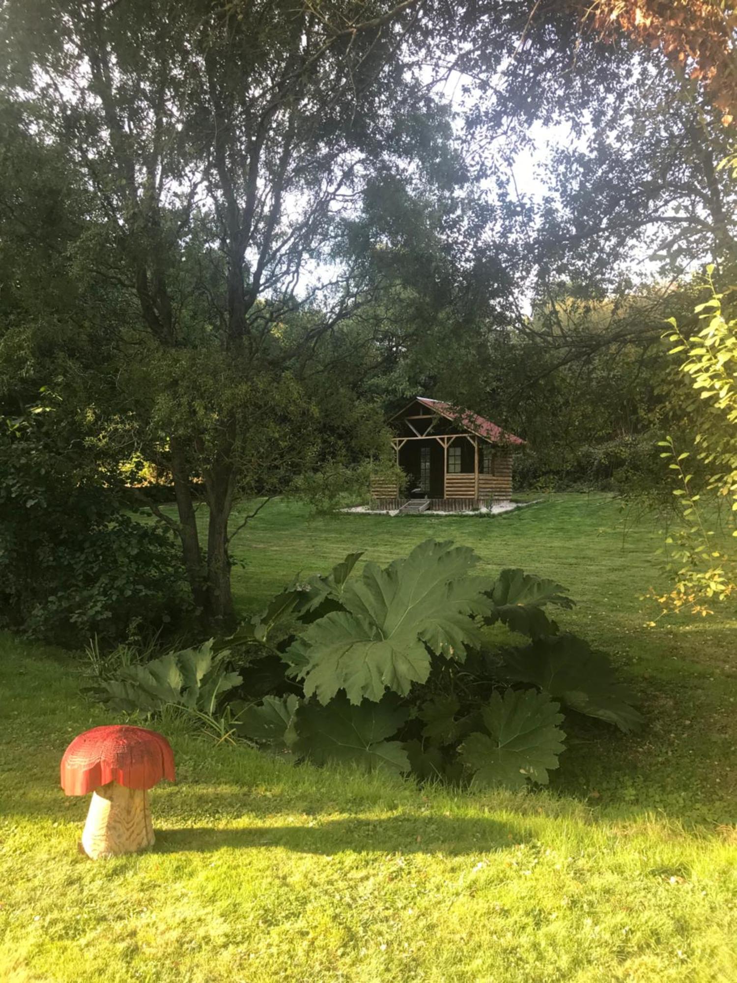 La Paix, Chambre D'Hote En Suisse Normande Condé-sur-Noireau Exterior foto